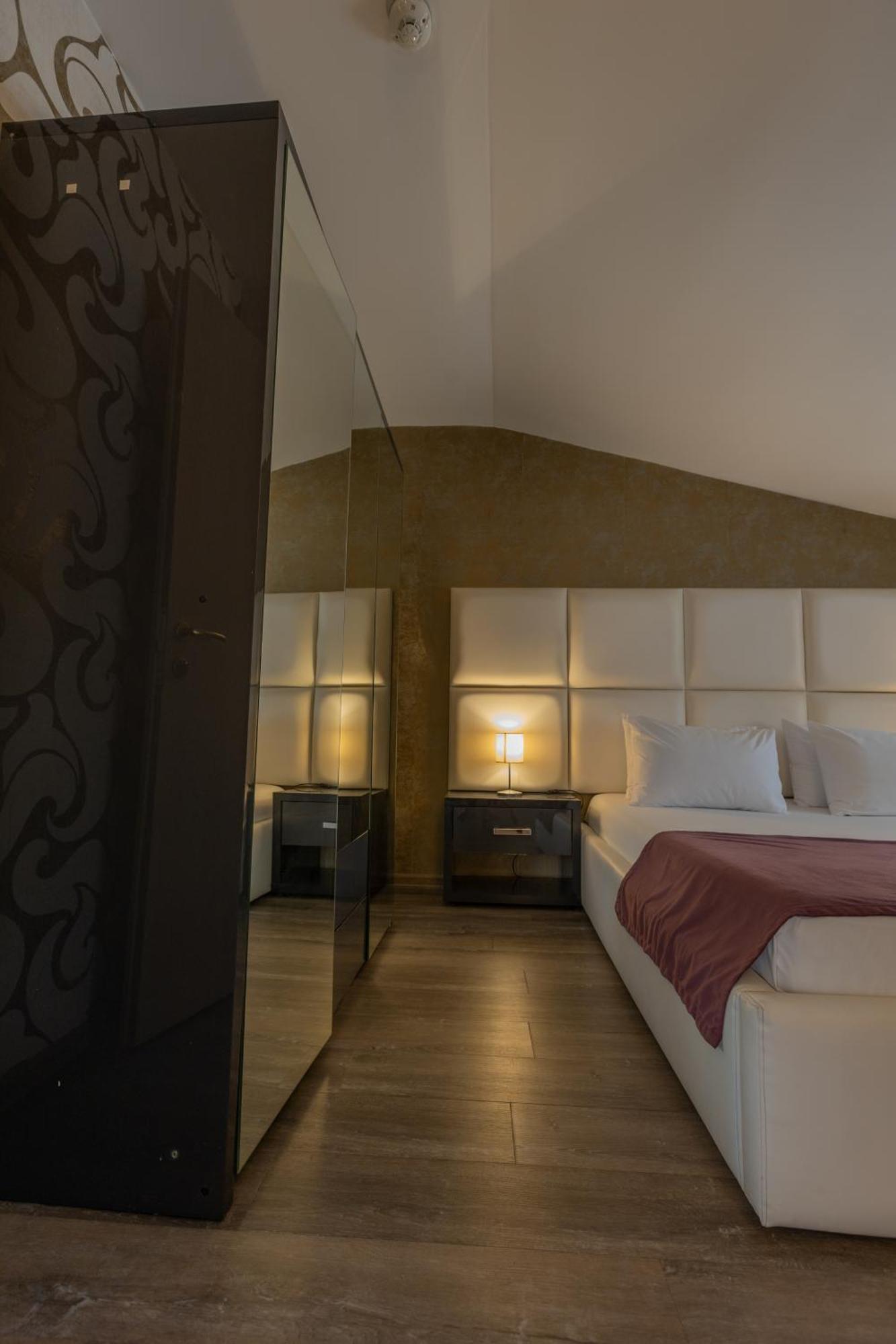 Hotel Corvaris Bucureşti Ngoại thất bức ảnh